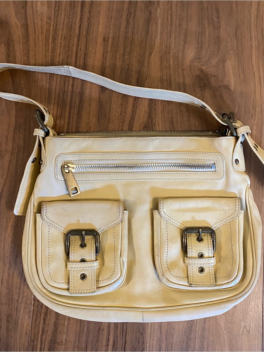 Marc Jacobs Cream Leather Shoulder Bag